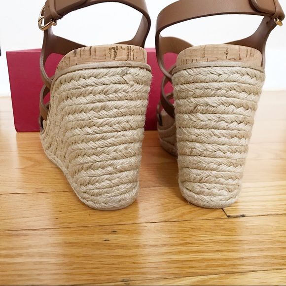 ❌SOLD❌ SALVATORE FERRAGAMO Gioela Paliss Wedge 8.5 - Picture 3 of 6